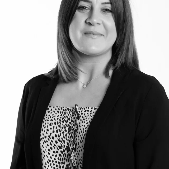 This week marks 5 years’ since Vanessa joined us on our South East and Essex portfolio! She has been instrumental in supporting and growing our properties in the area and we want to take this moment to acknowledge her work as Estate Manager. Thank you Vanessa Johnson! 👏 
#team #workanniversary #blockmanagement  https://bit.ly/4b7tGUQ